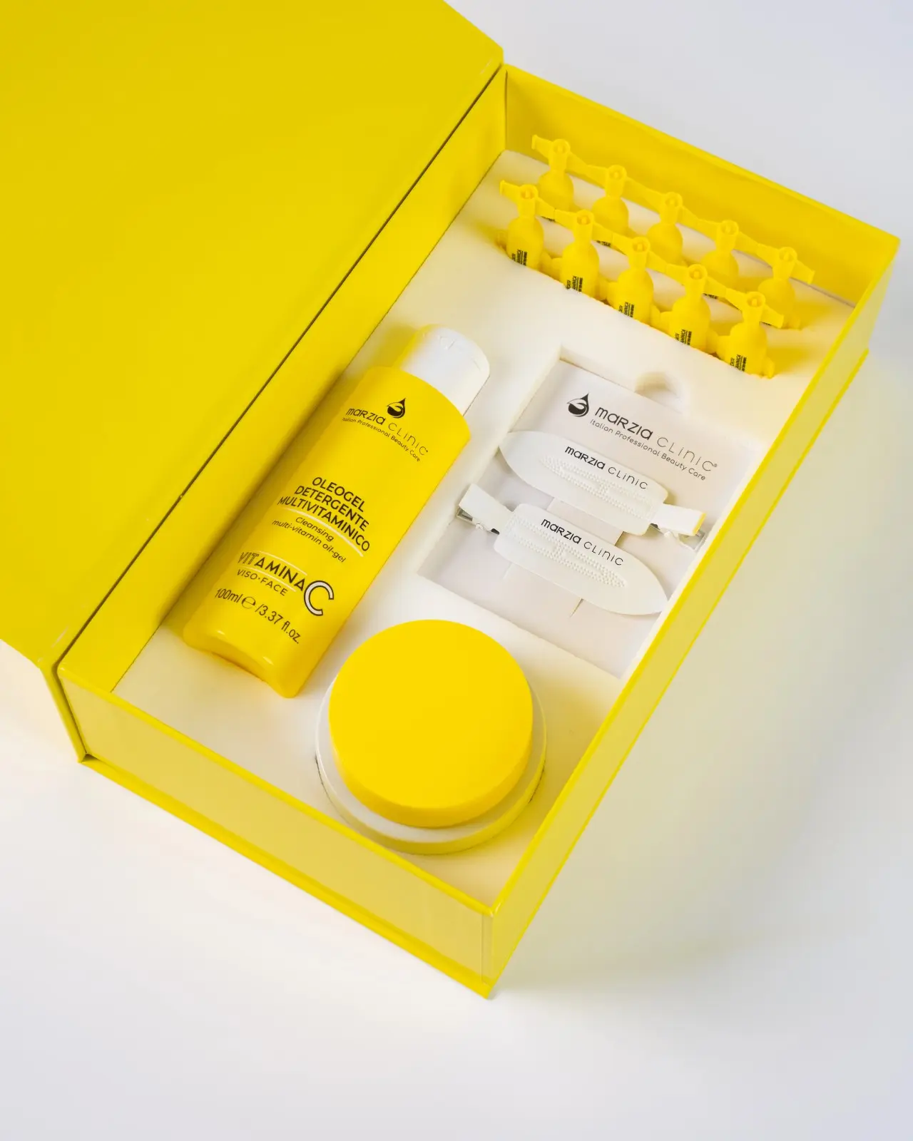 Vitamín C skincare sada pre rozjasnenie a regeneráciu pleti 2 Vitamín C skincare sada pre rozjasnenie a regeneráciu pleti – Obrázok 2